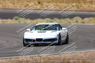 media/May-31-2025-CalClub SCCA (Sat) [[2c1a04e1ee]]/Qualifying/Group 4/Turn 4/